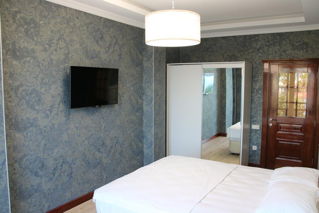 Odisea Apart Hotel Batoumi Extérieur photo