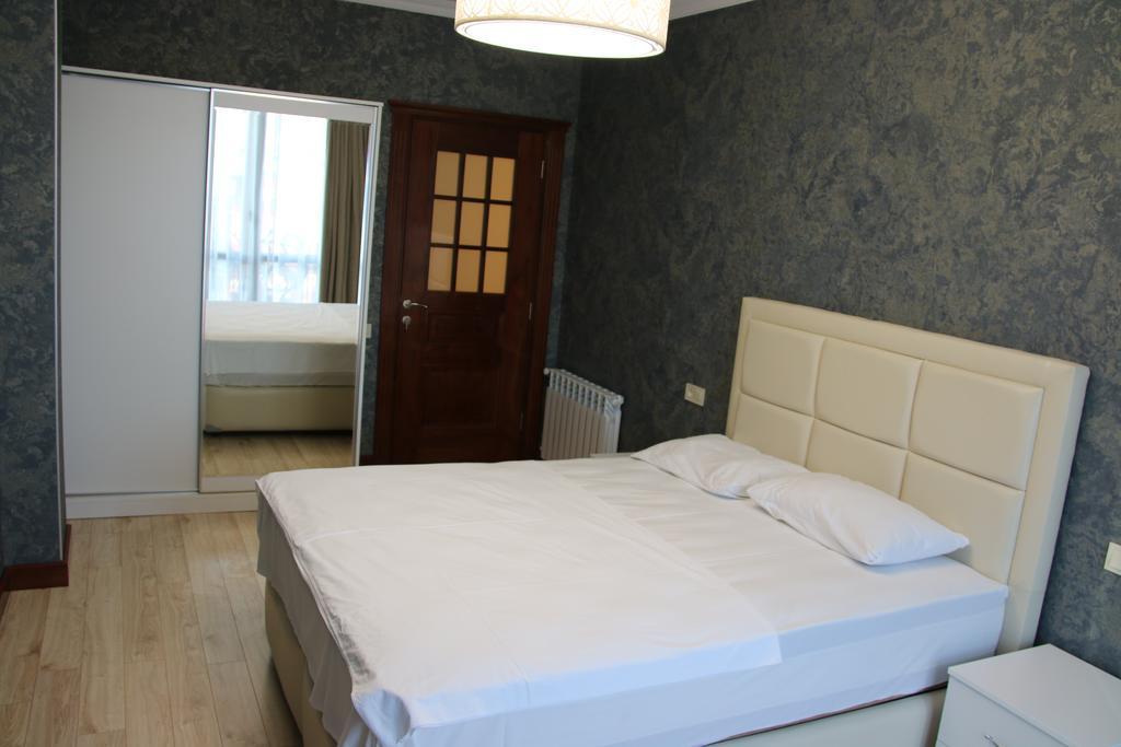Odisea Apart Hotel Batoumi Extérieur photo