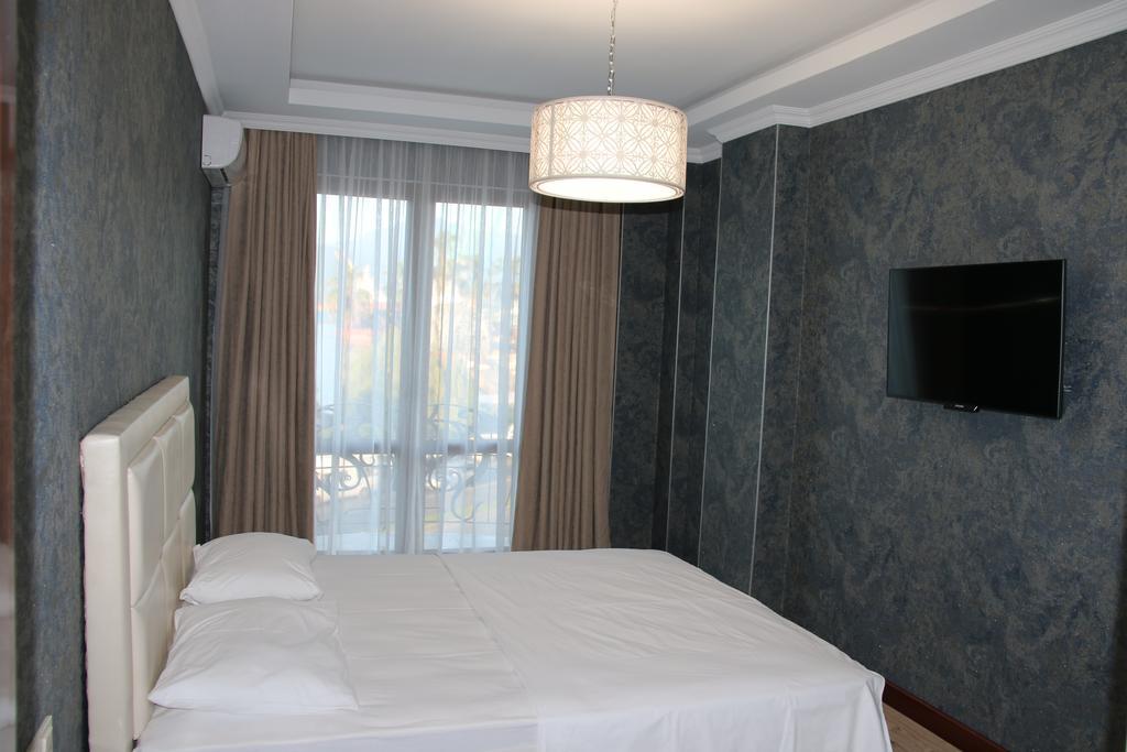 Odisea Apart Hotel Batoumi Extérieur photo