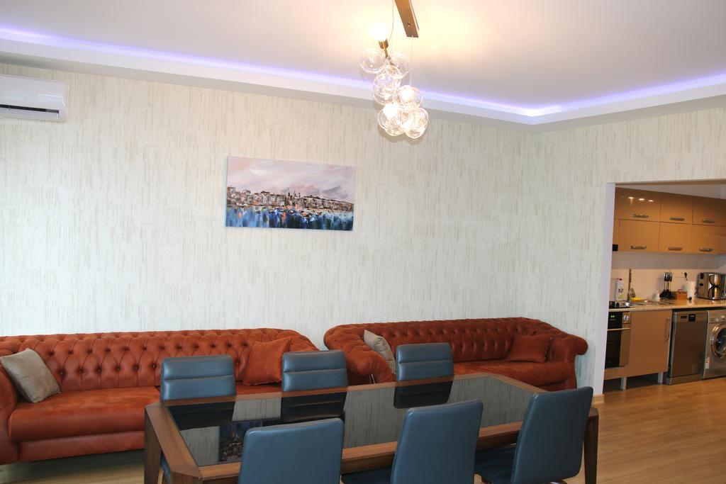 Odisea Apart Hotel Batoumi Extérieur photo