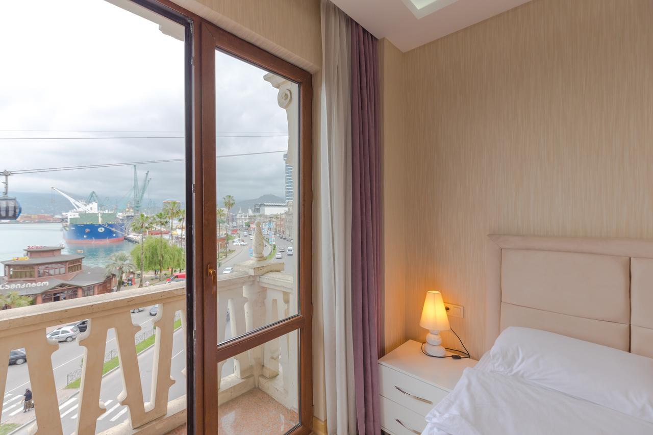 Odisea Apart Hotel Batoumi Extérieur photo