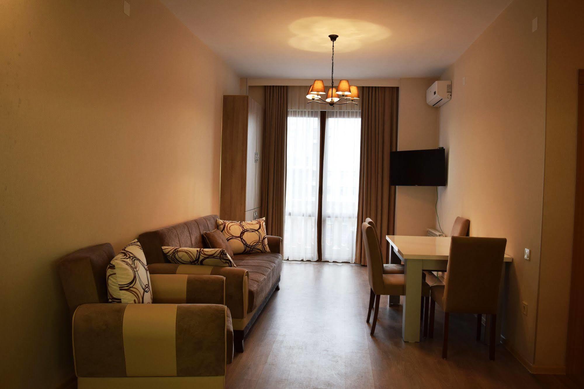 Odisea Apart Hotel Batoumi Extérieur photo