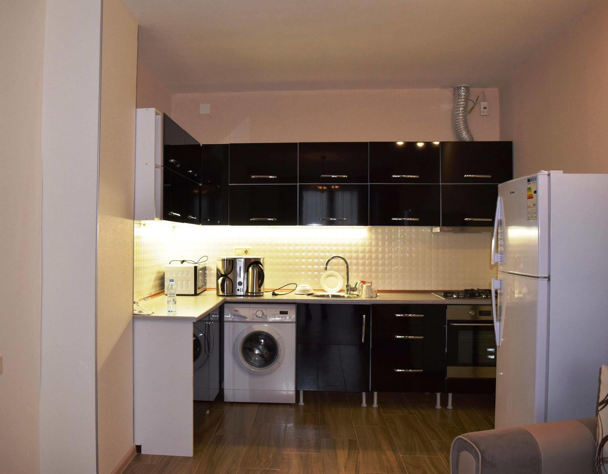 Odisea Apart Hotel Batoumi Extérieur photo
